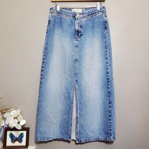 Vintage Gap Riveted Long Skirt Womens Size 4 Blue Denim Medium Wash Front Slit